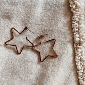 Brandy Melville Star Earrings